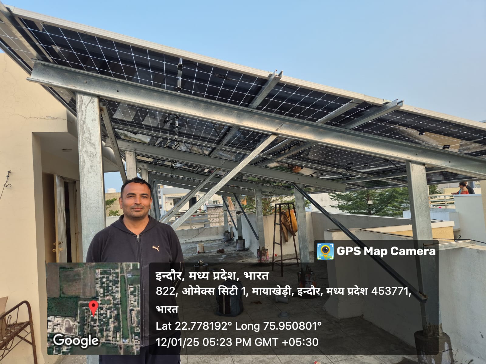 Rooftop solar panel installation in Omaxe City Indore