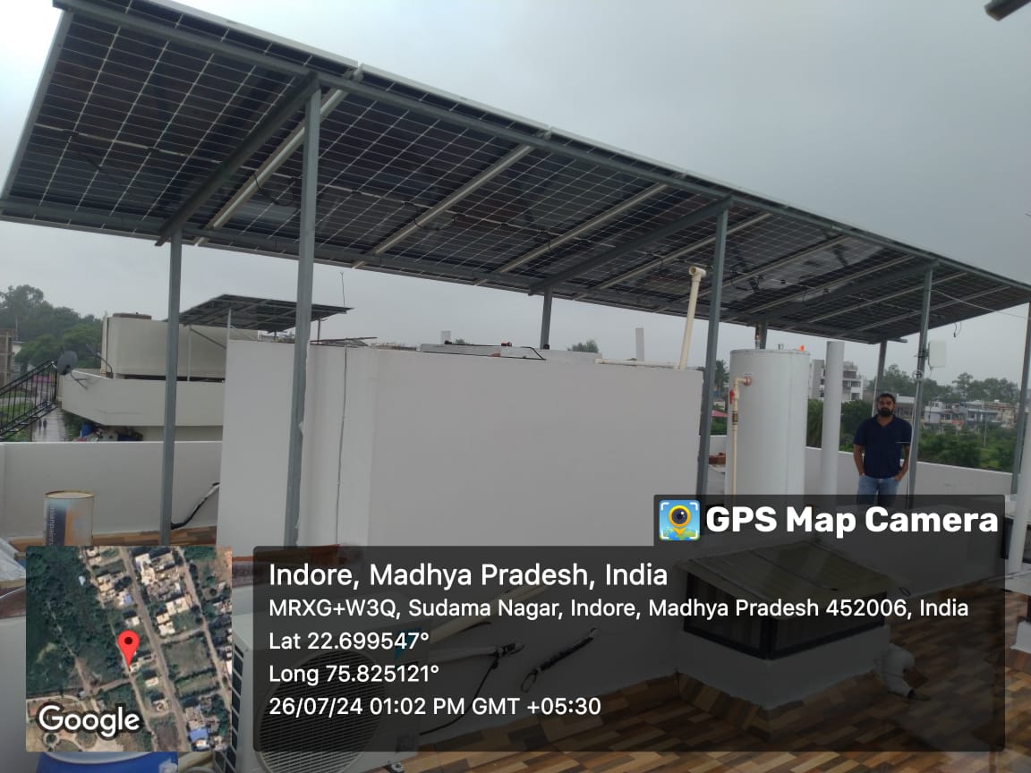 Elevated rooftop solar panel installation in Sudama Nagar Indore